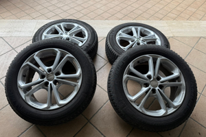 Treno gomme invernali con cerchi