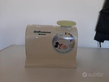 GRATTUGIA DA FORMAGGIO ELETTRICA ARIETE