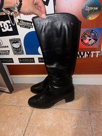 Stivale sotto al ginocchio