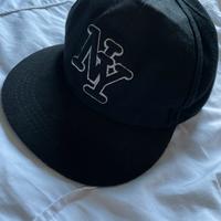 Cappello New Era originale nero come nuovo