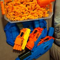 pistole giocattolo nerf