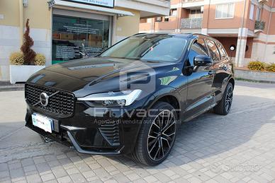VOLVO XC60 B4 (d) AWD automatico Plus Dark