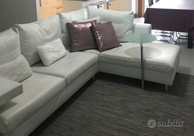 Divano bianco in vera pelle