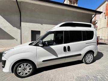 Fiat Doblò adibito per trasporto disabili