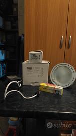 Faro completo di accenditore e lampada