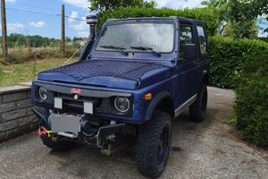 Suzuki samurai sj 413