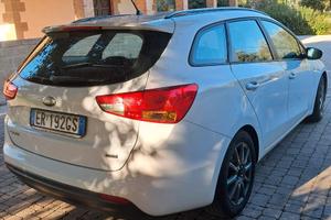 KIA 1400 cee'd