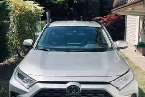 Toyota RAV4 AWD (4x4) LOUNGE Hybrid