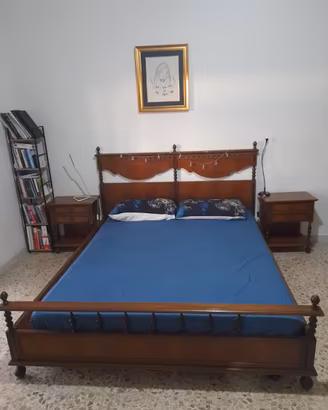 Camera da letto matrimoniale completa in legno