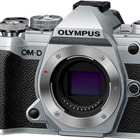 Olympus OM-D E-M5 mark II M5 2.000 scatti