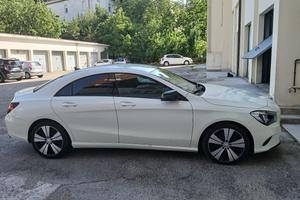  MERCEDES  CLA 200 4MATIC