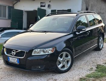 Volvo V50 D2 POLAR UNICOPR KMCERT