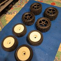 Ruote gomme traxxas e Revo - truggy