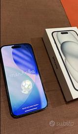 Apple iPhone 15 5G 128GB iOS 26 Dynamic Island