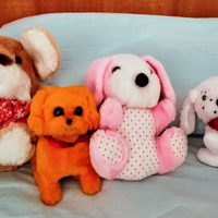 Cagnolini di peluche
