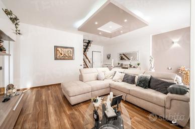 Attico su due livelli di ampie metrature