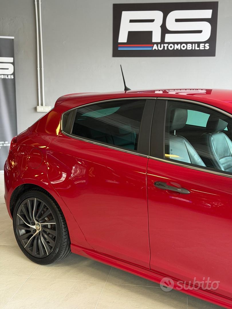 Alfa Romeo Giulietta 2014 photo 4