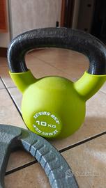 Kettlebell da 10 kg + Peso in ghisa da 10 kg