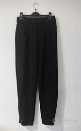 Pantaloni Dazy vita alta con bottoni all'orlo. 