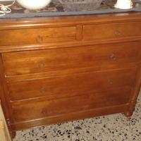 Cassettiera e comodino in legno Noce