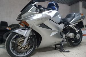 Honda VFR 800 R