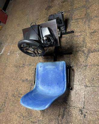 Postazione Personalizzata con Volante e Pedaliera