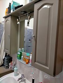 mobili bagno tutto legno laccato