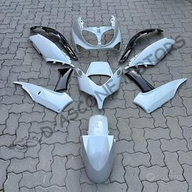 KIT CARENE IN O-F-F-E-R-T-A TMAX 01 07 BIANCO E NE