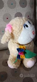 Peluche Pecora con tasca portadolci cm. 25