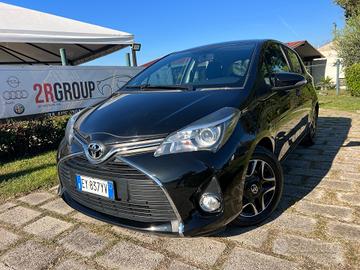 Toyota Yaris 1.4 D-4D 90CV Lounge-2015"IMPECCABIL