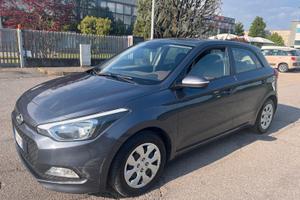 Hyundai i20 1.2 5 porte Blackline **EURO 6**