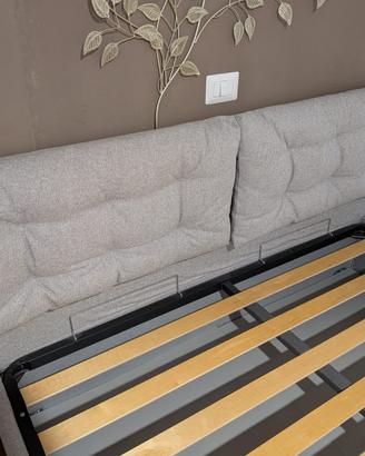 Letto matrimoniale contenitore testiera imbottita