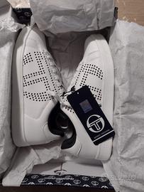 Scarpe da ginnastica misura 40