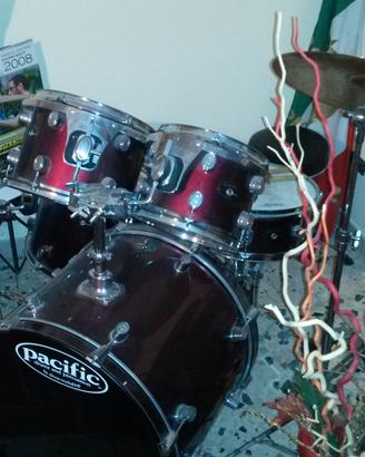 Batteria pacific dw e piatti paiste 502