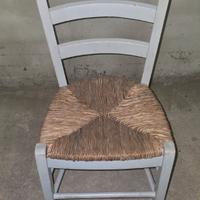 Sedie in legno con seduta in paglia – stile osteri