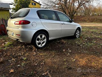 Alfa Romeo 147