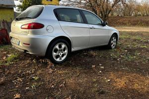 Alfa Romeo 147
