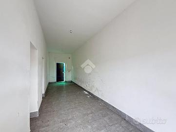MAGAZZINO A COLLESALVETTI