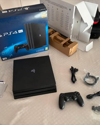 PS4 Pro 1TB + controller + 3 giochi + scatola