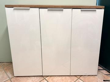 Scarpiera moderna bianca e rovere