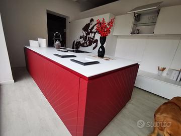 Cucina ad isola di altissima qualità  scontata