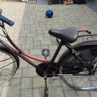bicicletta rossa donna