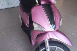 Piaggio Liberty Elle rosa - 21.500 km