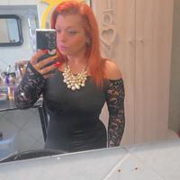 Segretaria, commessa, leggere annuncio