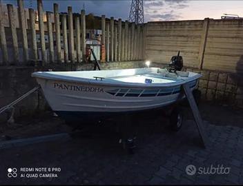 Lancia planante con motore Suzuki 9.9 - 4T