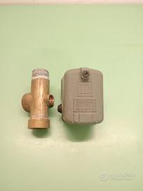 PRESSOSTATO E RACCORDO A 5 VIE