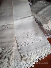 asciugamani ricamati vintage