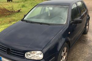 Disponibili ricambi Volkswagen Golf 4 .