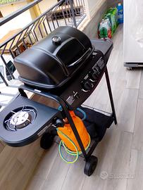 Barbecue a gas con fornello 