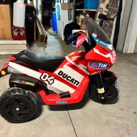 Moto elettrica peg perego